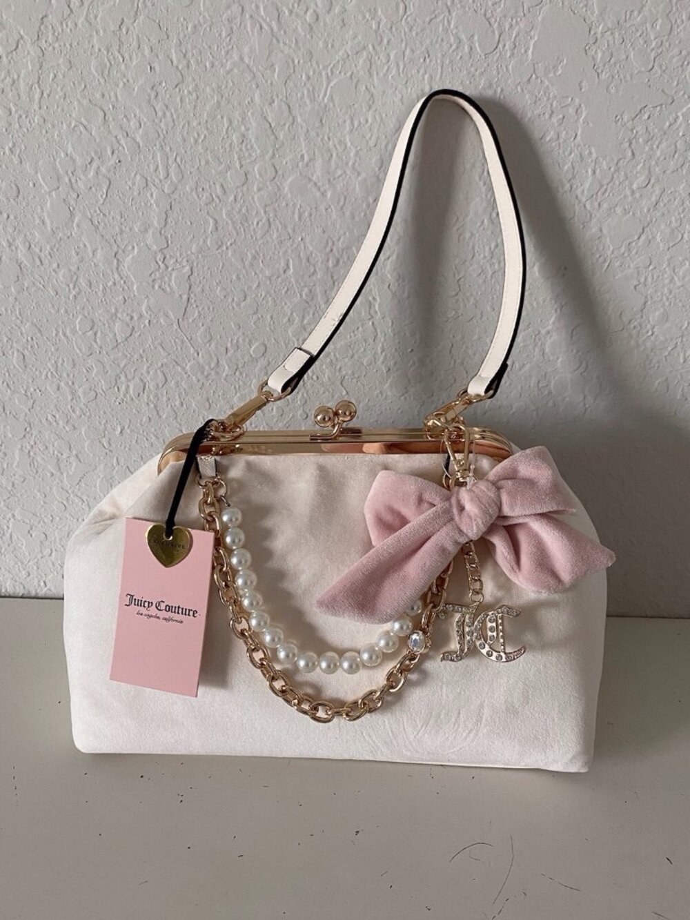 Juicy Couture Fashion Items Haus Frame Clutch Shoulder Bag Soft White Bow Charm